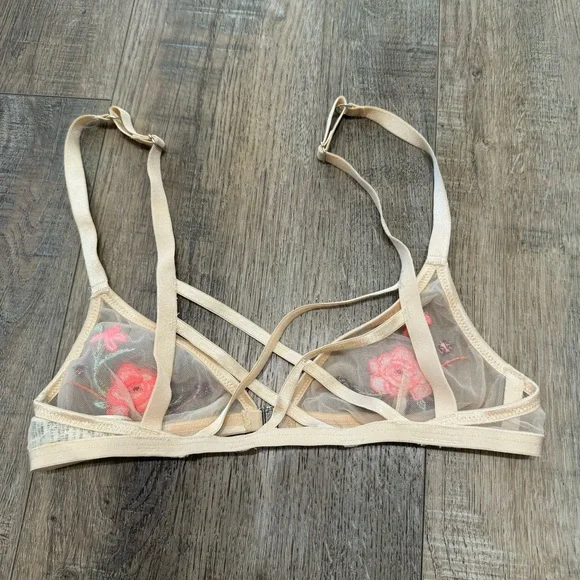 Topshop Floral Embroidered Bra - Cream and Pink - Picture 2 of 3